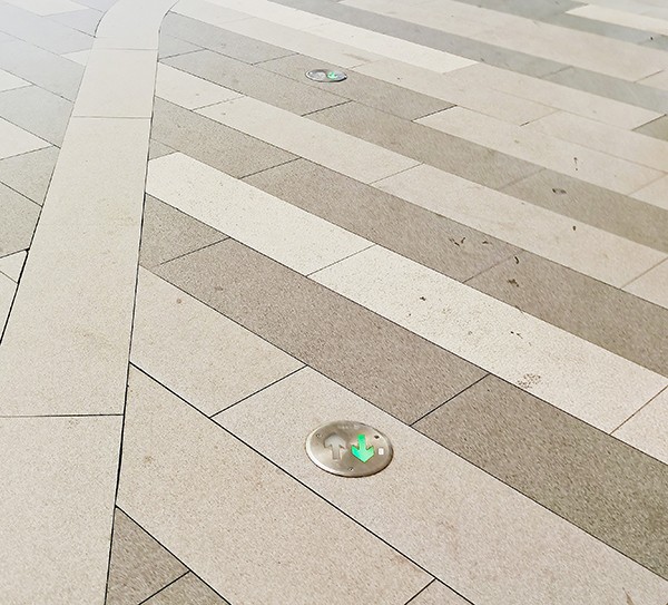 智能疏散指示系統在哪些場合的適用性更高？