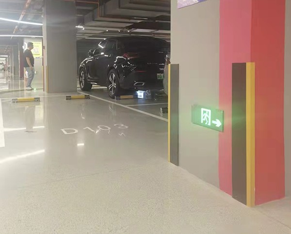 智能疏散系統如何應對大規模緊急事件？