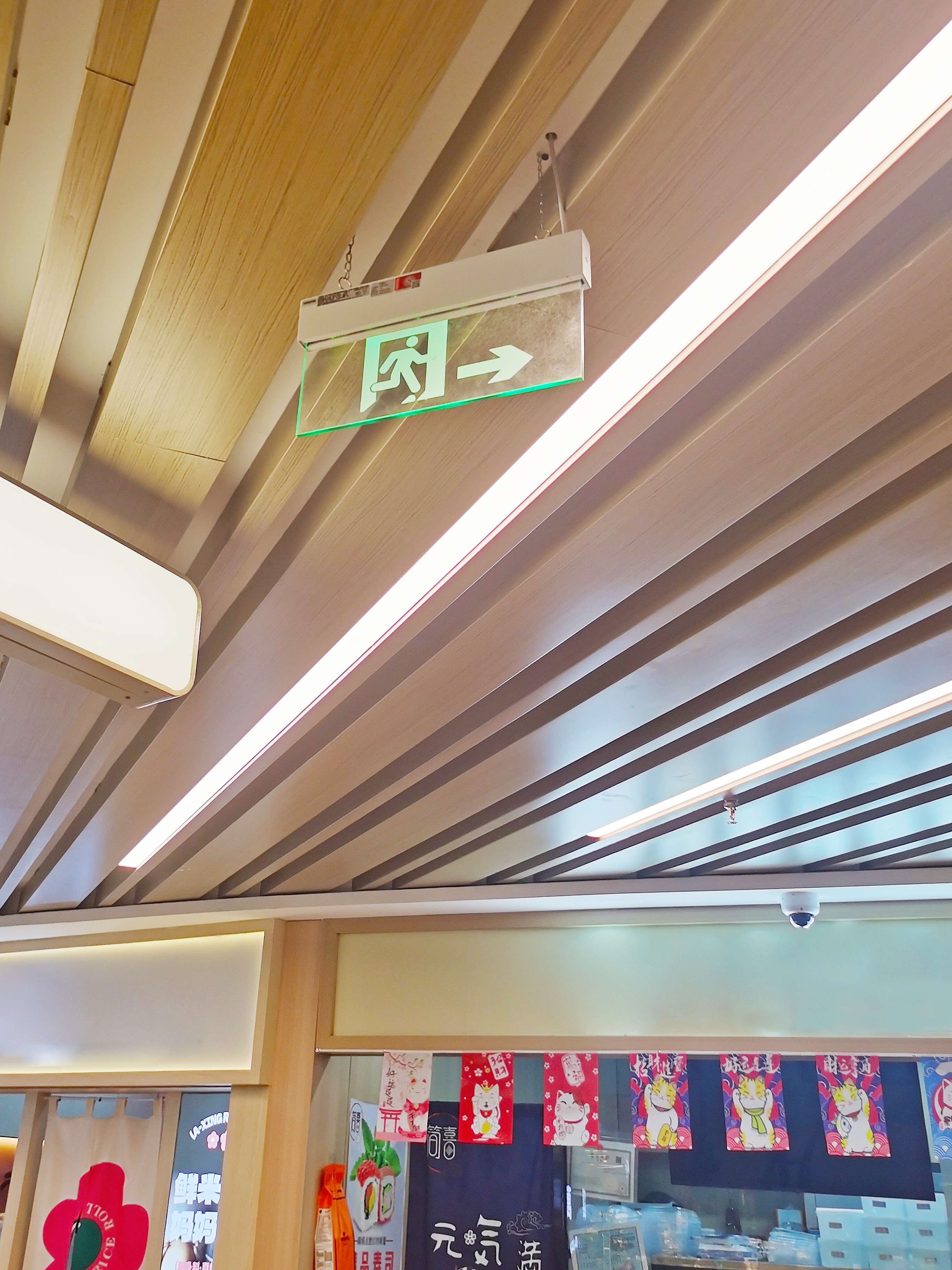 為什么需要智能疏散指示系統？它有哪些優點呢？